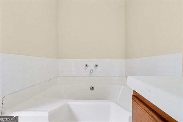 6811 Edmonton Court, Lithonia, GA 30058