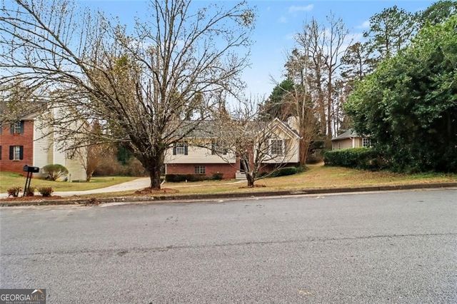 6811 Edmonton Court, Lithonia, GA 30058