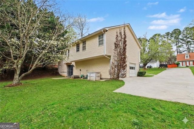 6811 Edmonton Court, Lithonia, GA 30058