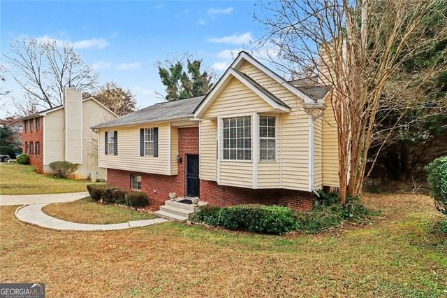 6811 Edmonton Court, Lithonia, GA 30058