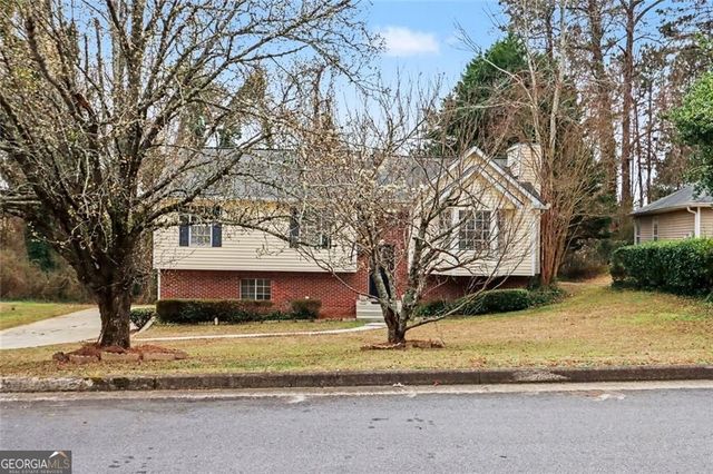 6811 Edmonton Court, Lithonia, GA 30058