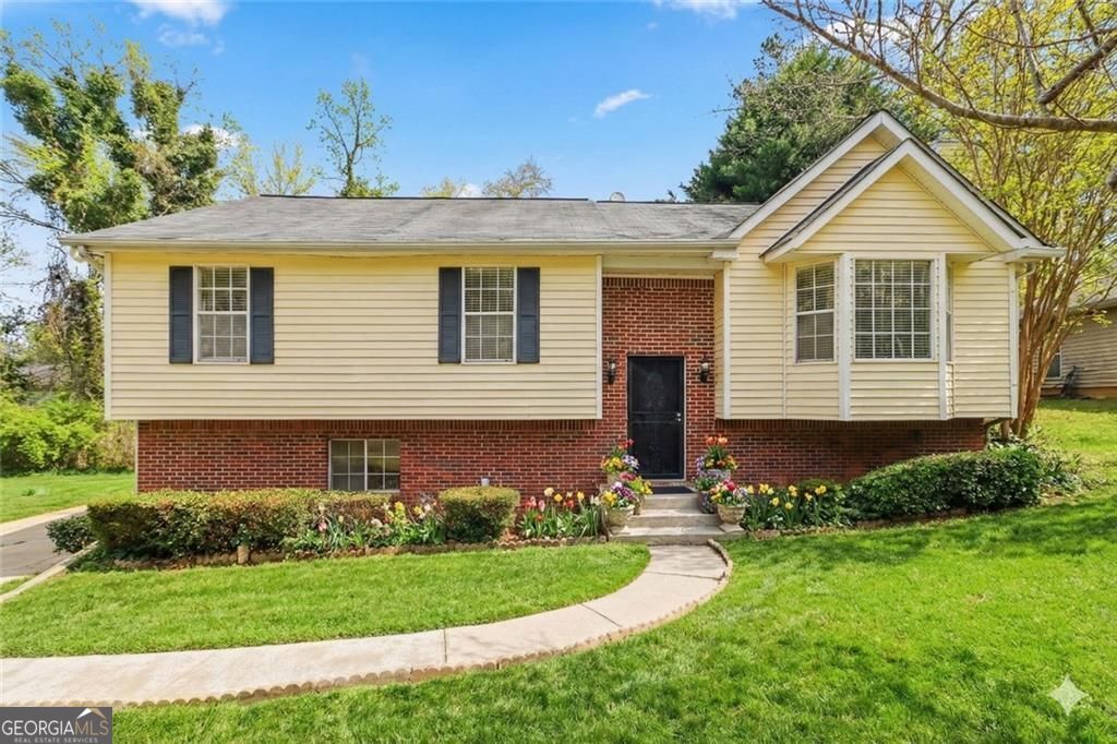 6811 Edmonton Court, Lithonia, GA 30058