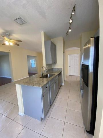 4837 NW 19th Street, Coconut Creek, FL 33063