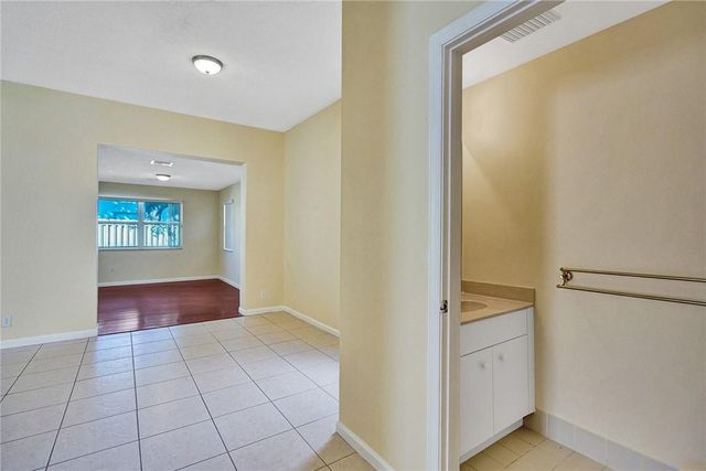 4837 NW 19th Street, Coconut Creek, FL 33063