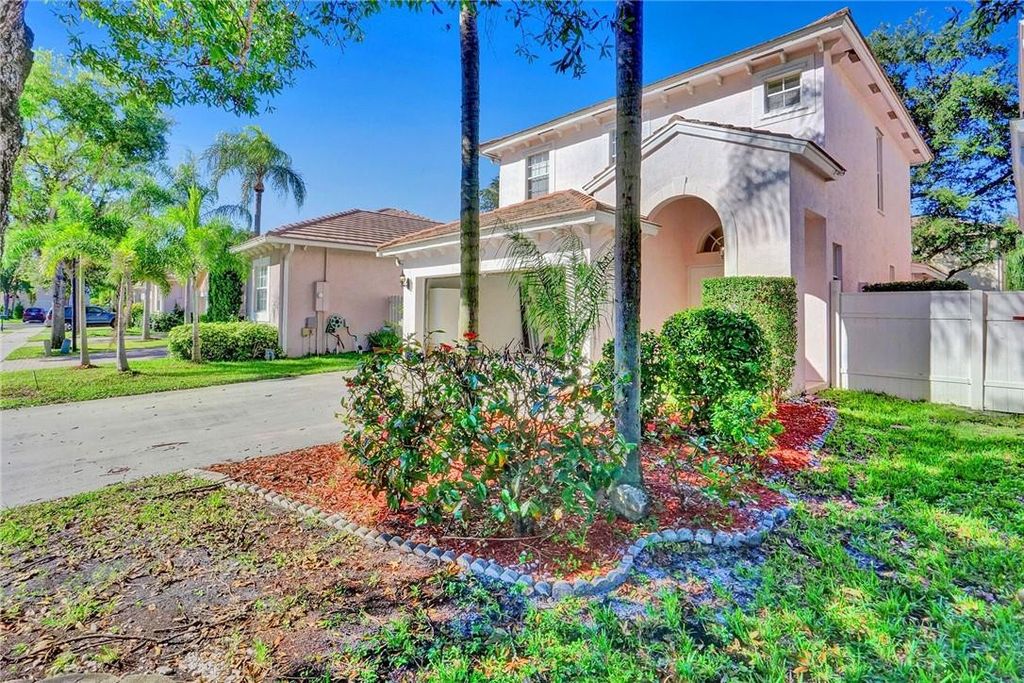 4837 NW 19th Street, Coconut Creek, FL 33063