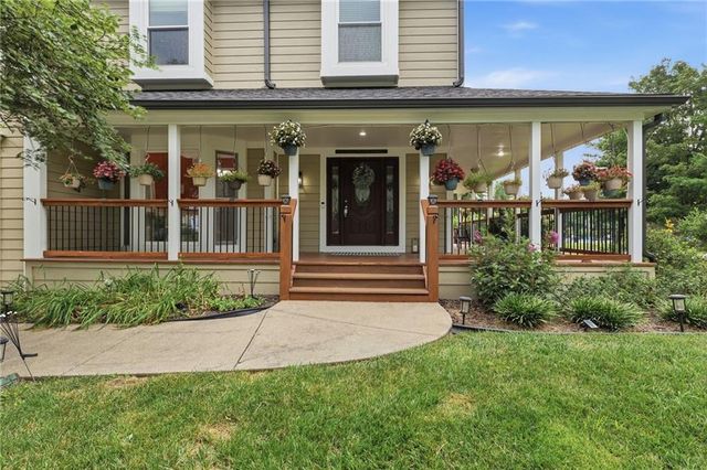 2250 SW Forestpark Place, Lee's Summit, MO 64081