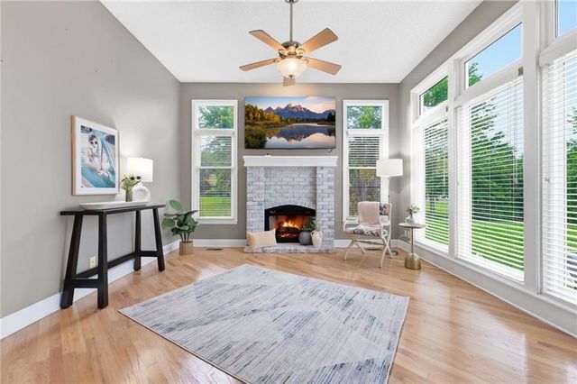 2250 SW Forestpark Place, Lee's Summit, MO 64081