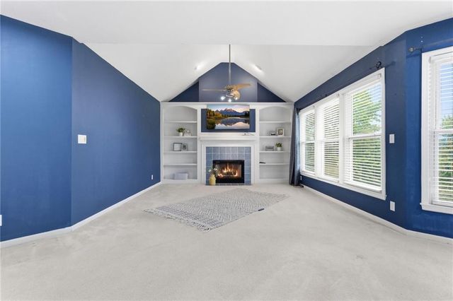 2250 SW Forestpark Place, Lee's Summit, MO 64081