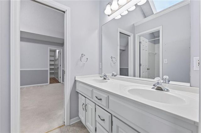 2250 SW Forestpark Place, Lee's Summit, MO 64081