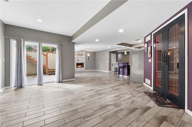 2250 SW Forestpark Place, Lee's Summit, MO 64081