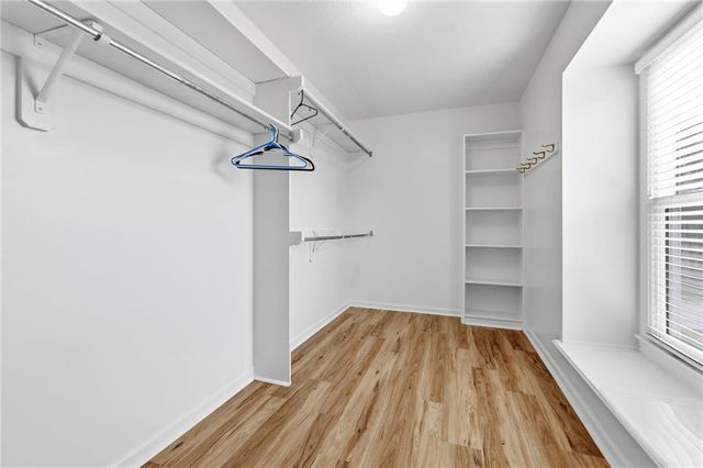 2250 SW Forestpark Place, Lee's Summit, MO 64081