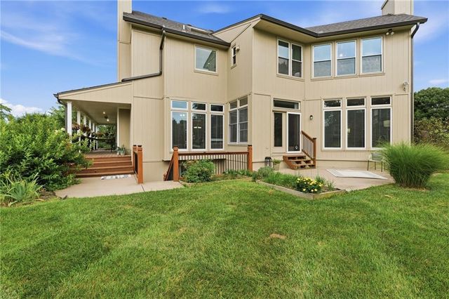 2250 SW Forestpark Place, Lee's Summit, MO 64081