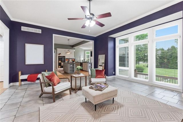 2250 SW Forestpark Place, Lee's Summit, MO 64081