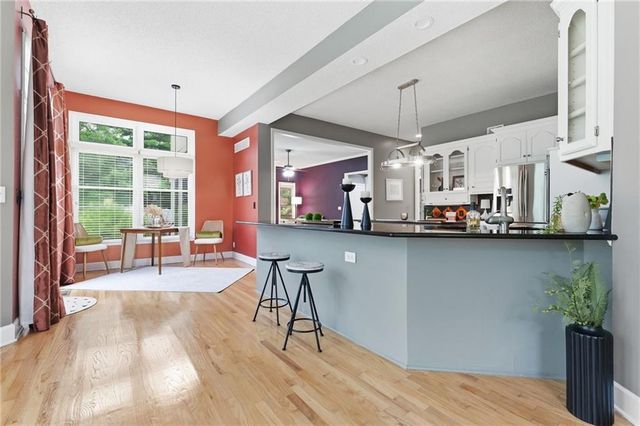 2250 SW Forestpark Place, Lee's Summit, MO 64081
