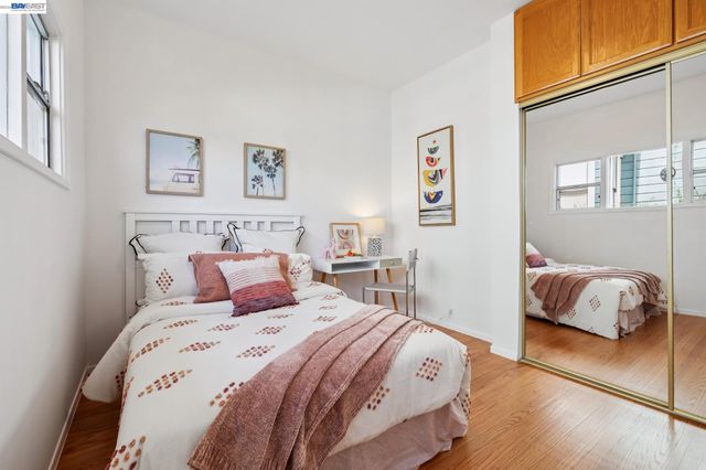 3287 Briggs Ave, Alameda, CA 94501
