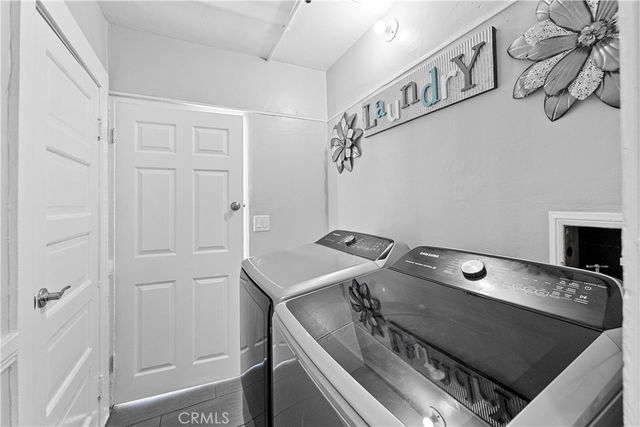 1665 Arlington, Los Angeles, CA 90019