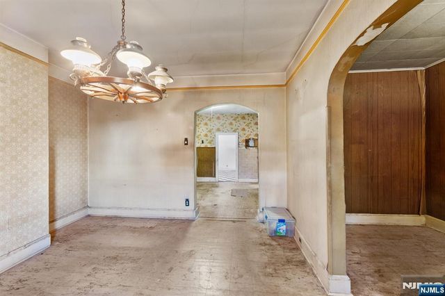 400 41st Street, Union City, NJ 07087