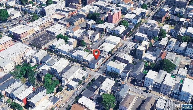 400 41st Street, Union City, NJ 07087