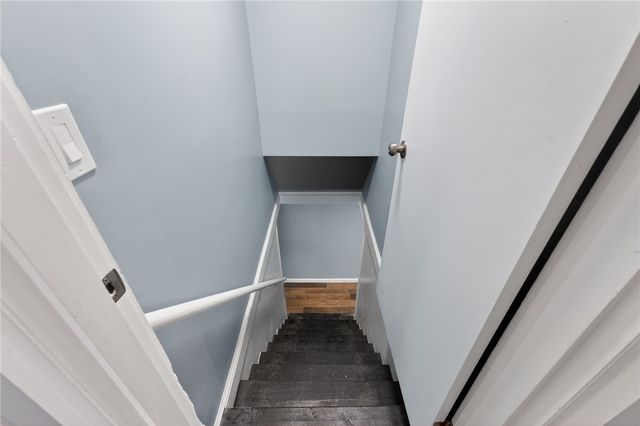 45 Winthrop Road, Warwick, RI 02888