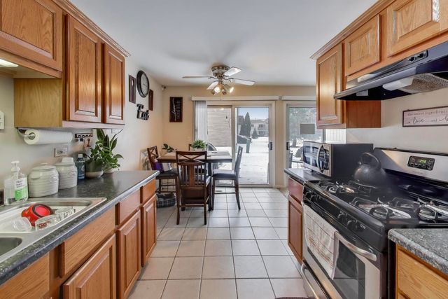 355 Wilmington Drive C1, Bartlett, IL 60103