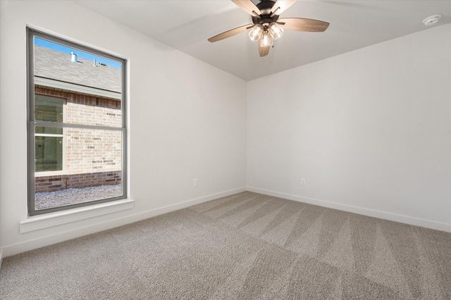 2415 Aberdeen Avenue, Wolfforth, TX 79382