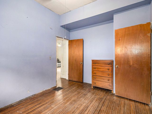 608 N LOCUST Street, Glenwood, IA 51534