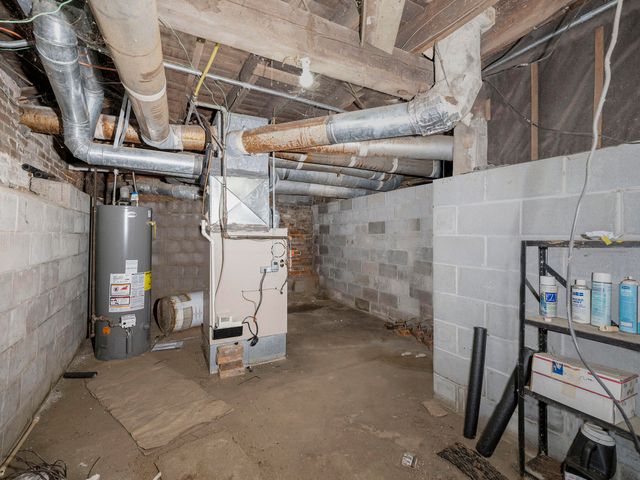 608 N LOCUST Street, Glenwood, IA 51534