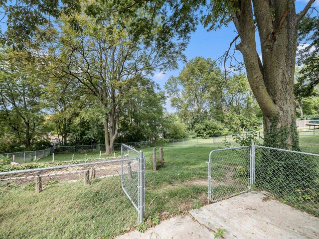 608 N LOCUST Street, Glenwood, IA 51534