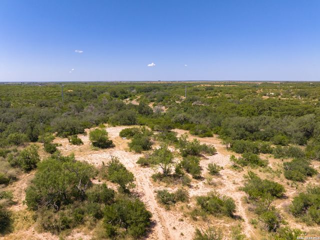 21419 us highway 90, Sabinal, TX 78881