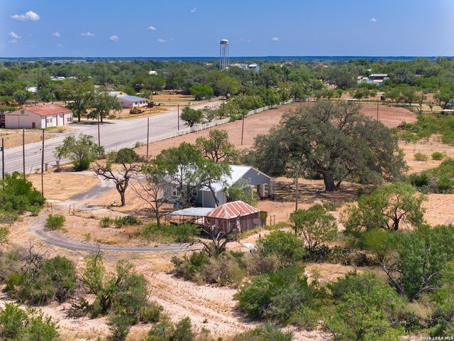 21419 us highway 90, Sabinal, TX 78881