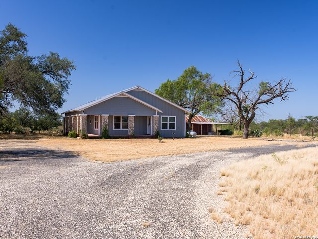 21419 us highway 90, Sabinal, TX 78881