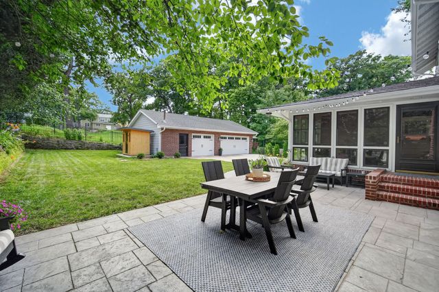 5136 Shriver Avenue, Des Moines, IA 50312