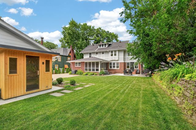 5136 Shriver Avenue, Des Moines, IA 50312