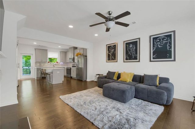 859 SW Society Circle SW, Atlanta, GA 30331