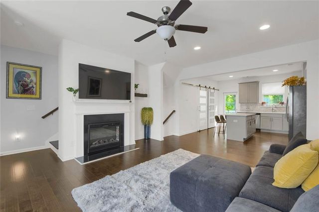 859 SW Society Circle SW, Atlanta, GA 30331