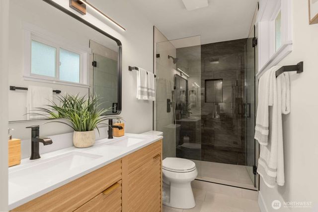 10811 NE 154th Court, Bothell, WA 98011