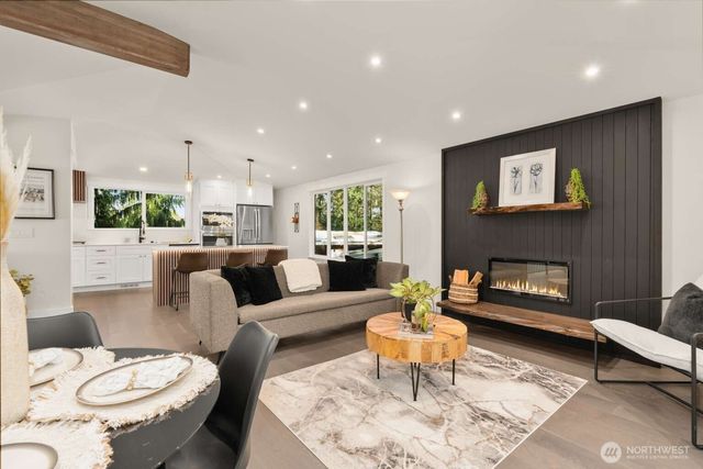 10811 NE 154th Court, Bothell, WA 98011