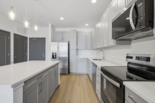 1225 Rock Run Crossings Drive 312, Joliet, IL 60431