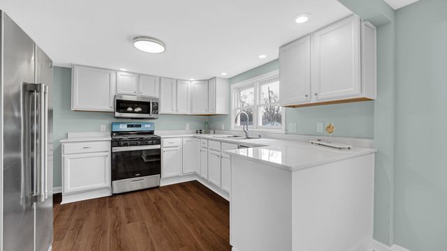 337 N Dearborn Street, Hobart, IN 46342