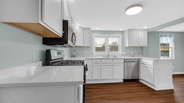 337 N Dearborn Street, Hobart, IN 46342