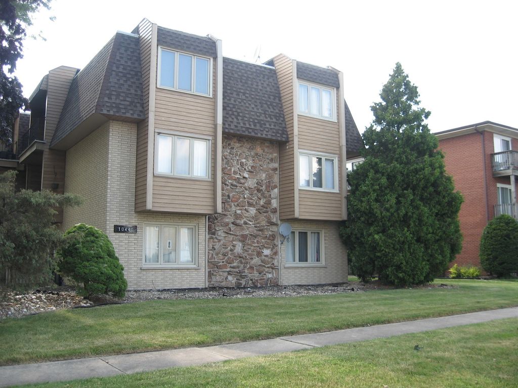 10440 S Mayfield Avenue 1A, Oak Lawn, IL 60453