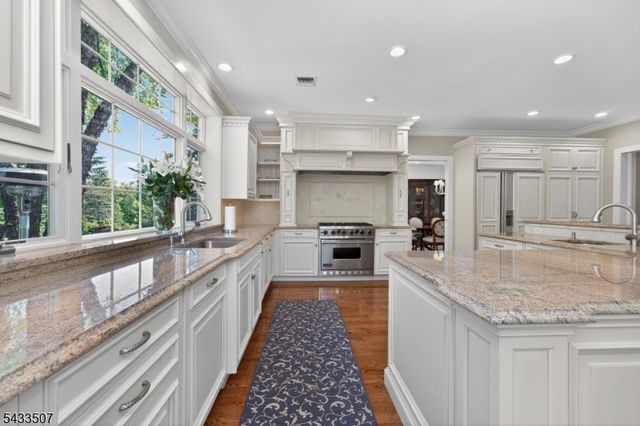 9 Haven Hill Rise, Raritan Twp., NJ 08822