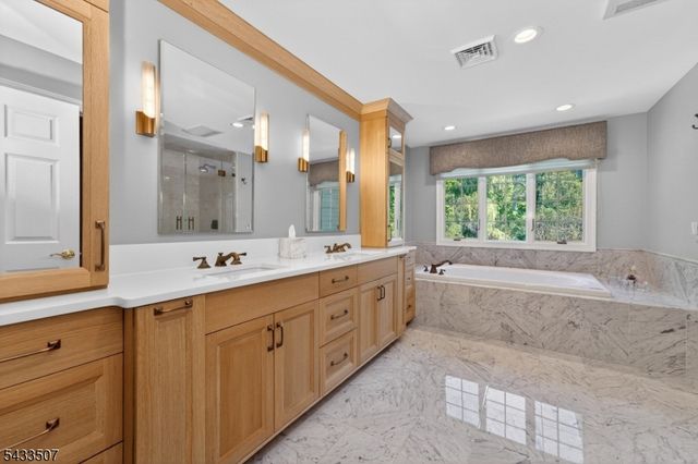9 Haven Hill Rise, Raritan Twp., NJ 08822