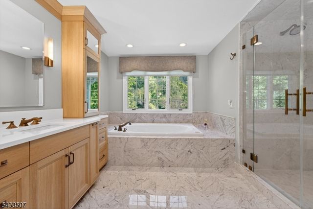 9 Haven Hill Rise, Raritan Twp., NJ 08822