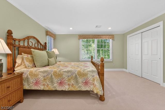 9 Haven Hill Rise, Raritan Twp., NJ 08822