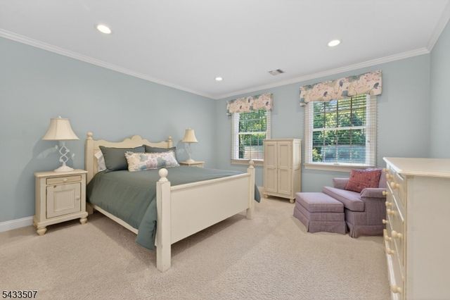 9 Haven Hill Rise, Raritan Twp., NJ 08822