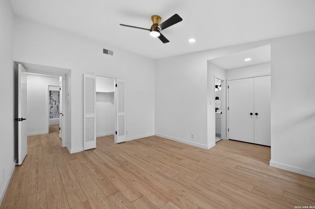 1017 CRIPPLE CREEK DR, Austin, TX 78758