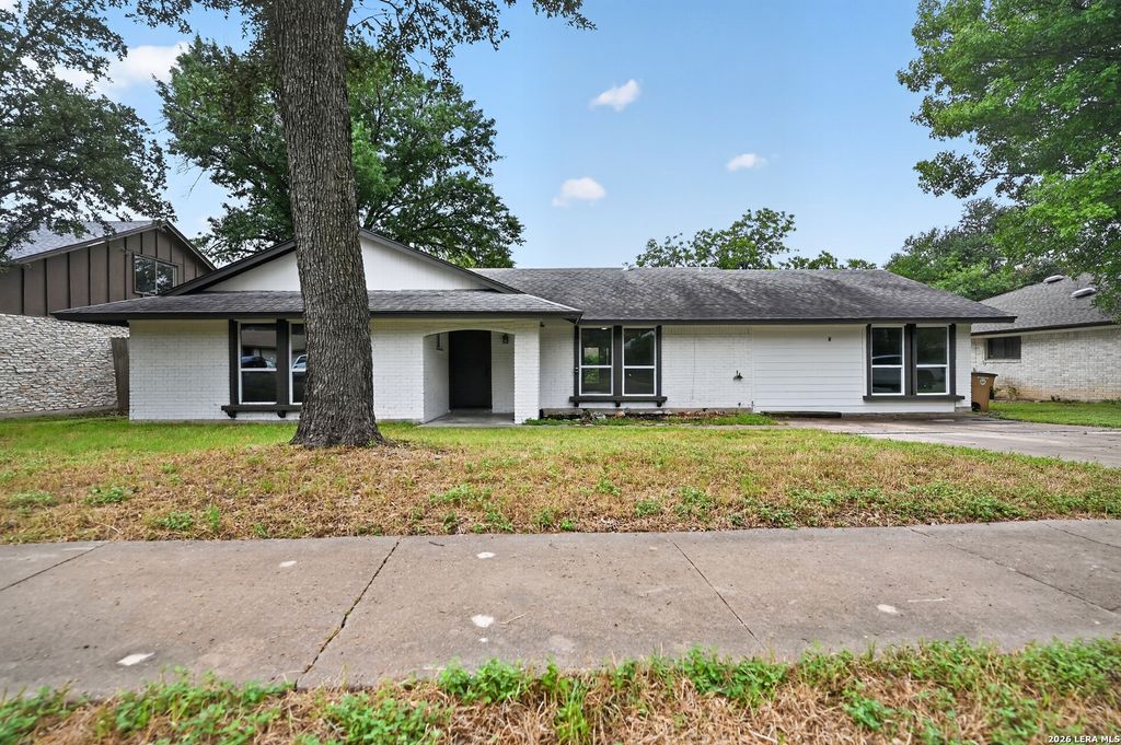 1017 CRIPPLE CREEK DR, Austin, TX 78758