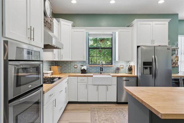 8501 NATURES HAMMOCK TRAIL, Kissimmee, FL 34747