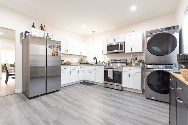 49 hollis Street 2, Providence, RI 02907